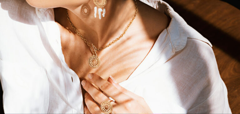Jewelry Marketing Statistics 2026: 96+ Stats & Insights [Expert Analysis]
