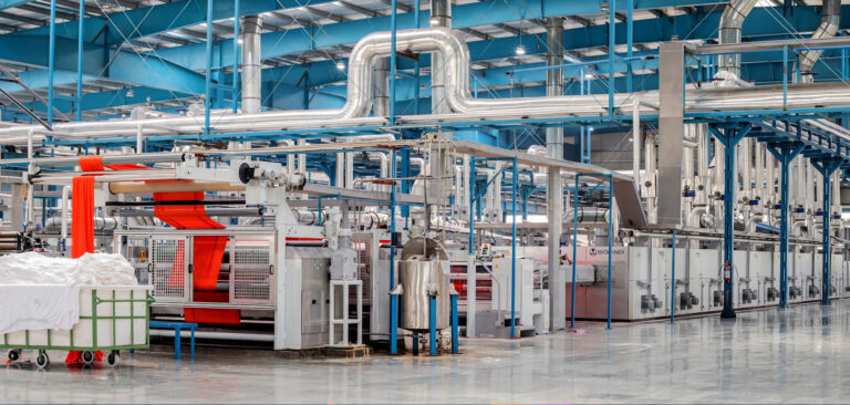 Manufacturing Marketing Statistics 2026: 97+ Stats & Insights [Expert Analysis]
